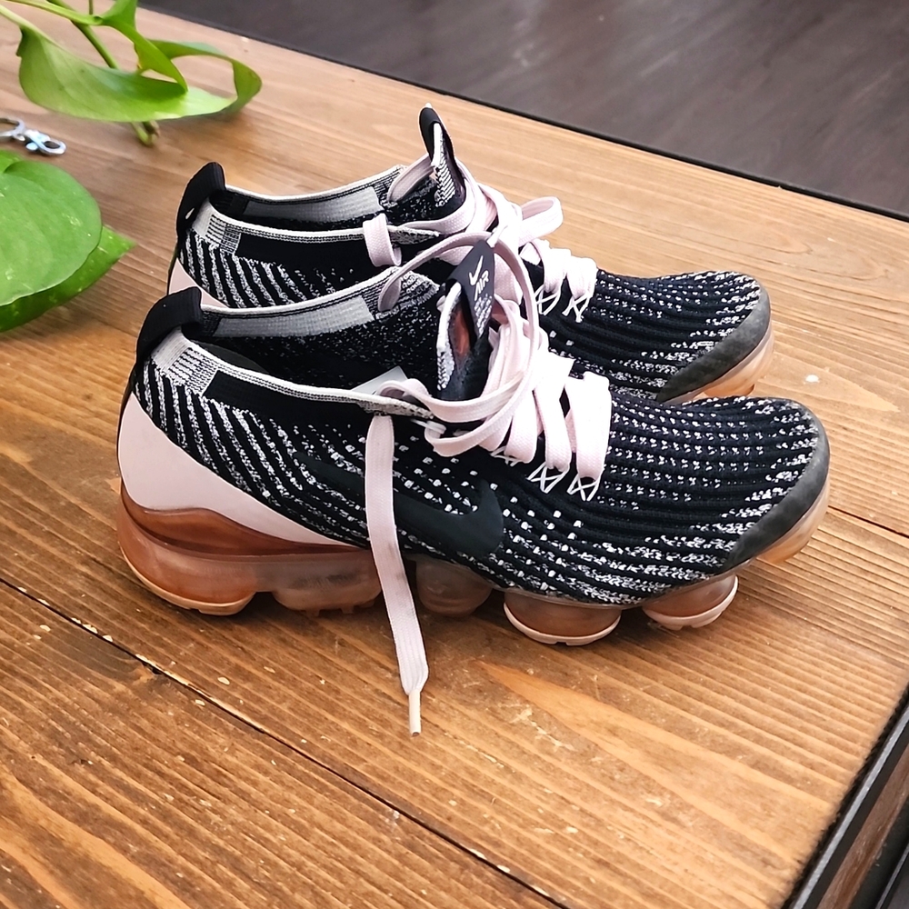 Nike Vapormax 3.0 Size 6 women